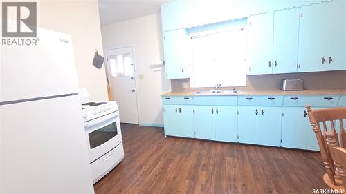 307 1St Street E, Wilkie, SK 