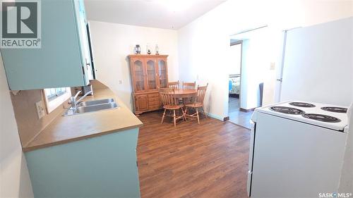 307 1St Street E, Wilkie, SK 