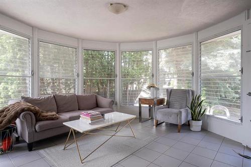 1 Dunbar Cr, Winnipeg, MB 