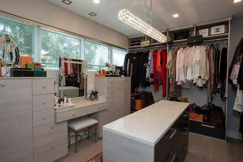 1 Dunbar Cr, Winnipeg, MB 