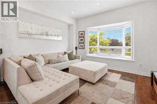 Virtually Staged - 5034 Fairview Street, Burlington, ON 