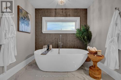 9 Powers Court, Clarington, ON 