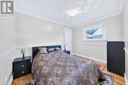 175 Clearbrooke Circle, Toronto, ON 