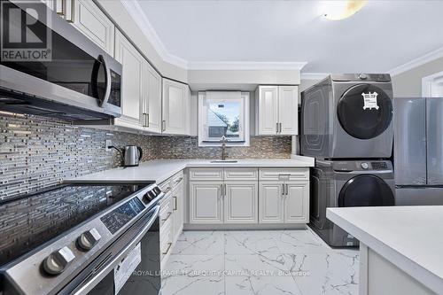175 Clearbrooke Circle, Toronto, ON 