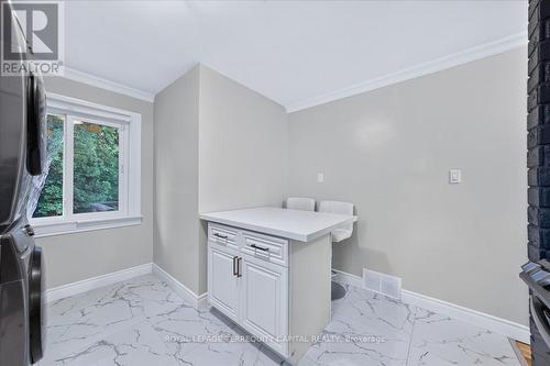 175 Clearbrooke Circle, Toronto, ON 