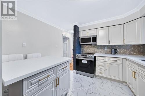 175 Clearbrooke Circle, Toronto, ON 