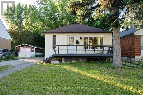 175 Clearbrooke Circle, Toronto, ON 