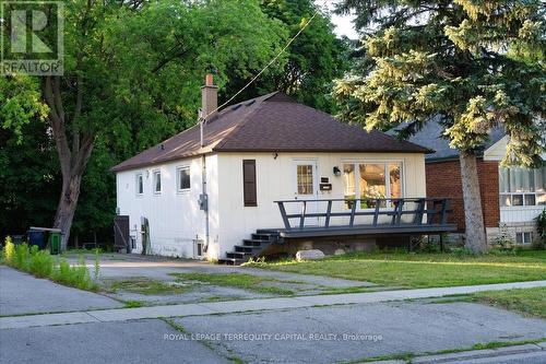 175 Clearbrooke Circle, Toronto, ON 