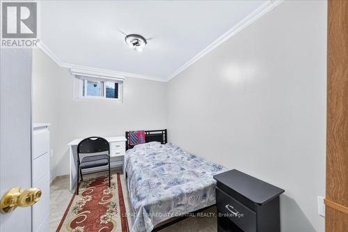 175 Clearbrooke Circle, Toronto, ON 