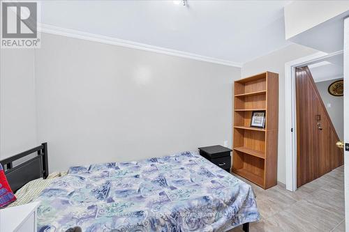 175 Clearbrooke Circle, Toronto, ON 