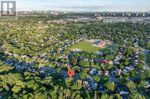 175 Clearbrooke Circle, Toronto, ON 