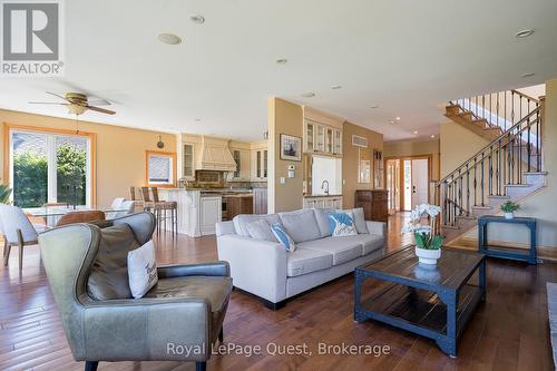 16 East Beach Road, Tiny, ON 