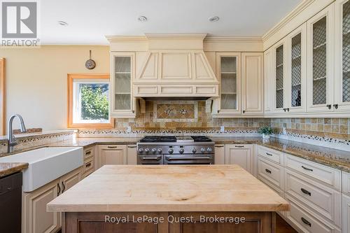 16 East Beach Road, Tiny, ON 