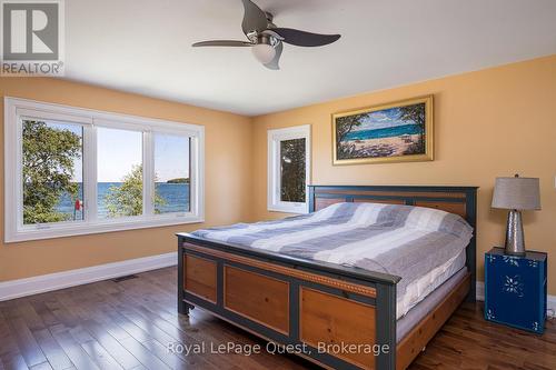 16 East Beach Road, Tiny, ON 