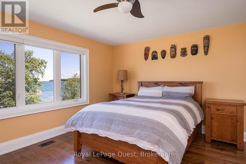 16 East Beach Road, Tiny, ON 