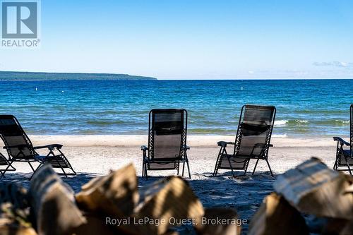 16 East Beach Road, Tiny, ON 