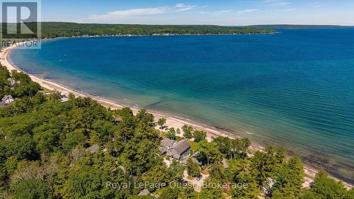 16 East Beach Road, Tiny, ON 