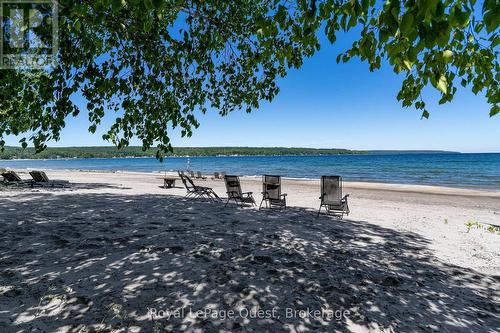 16 East Beach Road, Tiny, ON 