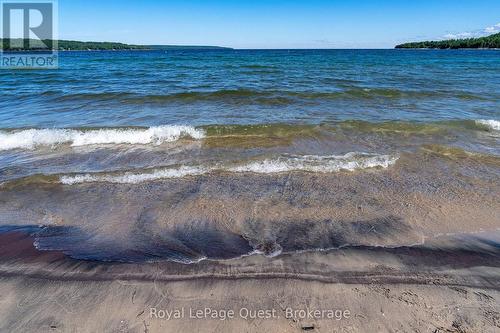 16 East Beach Road, Tiny, ON 