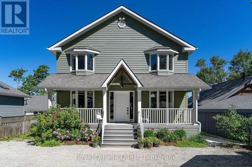16 East Beach Road, Tiny, ON 
