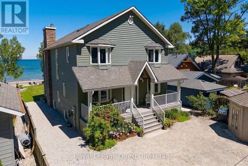 16 East Beach Road, Tiny, ON 