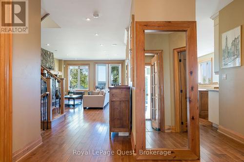 16 East Beach Road, Tiny, ON 