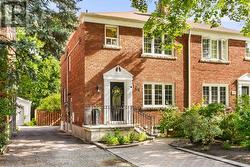 189 DONLEA DRIVE Toronto, ON M4G 2N1