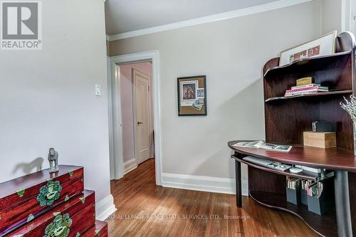 2 Larkin Avenue, Toronto, ON 
