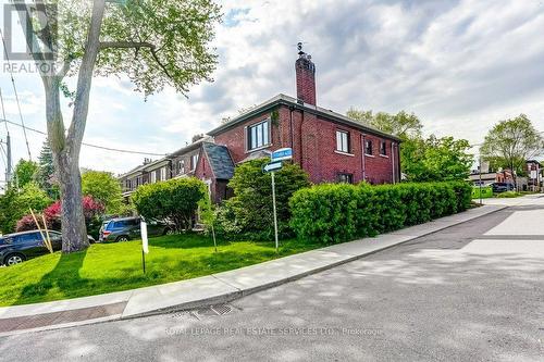 2 Larkin Avenue, Toronto, ON 