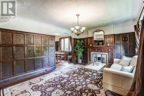 2 Larkin Avenue, Toronto, ON 