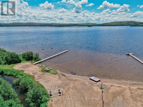 Silver Sand Resort - Sand Beach - Unit 1 - 98 North Shore Road, Kearney (Proudfoot), ON 