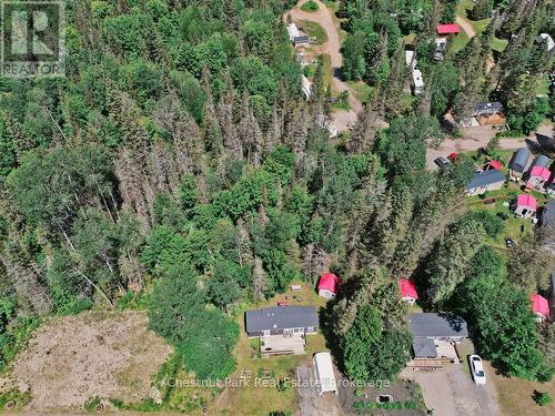 No neighbours on the left side - Unit 1 - 98 North Shore Road, Kearney (Proudfoot), ON 