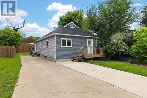 329 LAKEVIEW BOULEVARD  Georgina, ON L4P 2Y6
