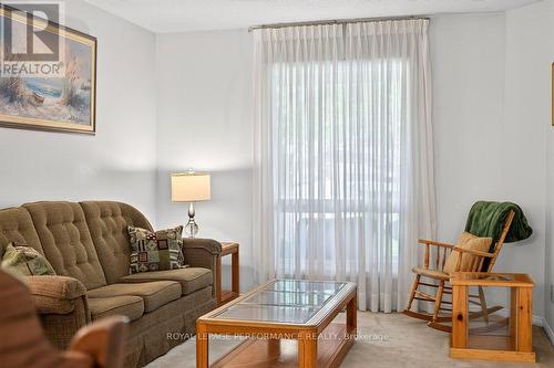 38 Burlington Crescent, Ottawa, ON 