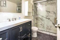 Upper Bath - 