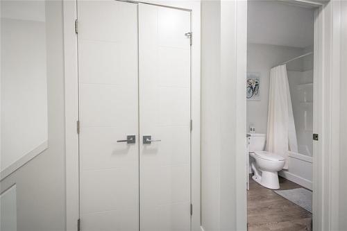 146 Pilgrim Avenue, Winnipeg, MB - Indoor Photo Showing Bathroom