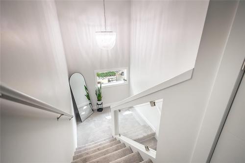 146 Pilgrim Avenue, Winnipeg, MB - Indoor Photo Showing Other Room