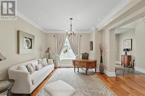 17 Agar Crescent, Toronto, ON 