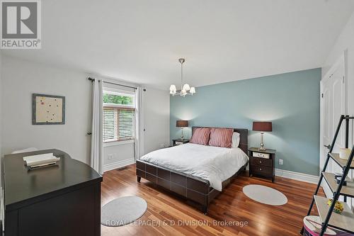 17 Agar Crescent, Toronto, ON 