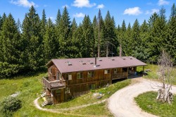 5160 Central Rd  Hornby Island, BC V0R 1Z0