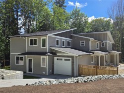 112 Elk Rd Lake Cowichan, BC V0R 2G0