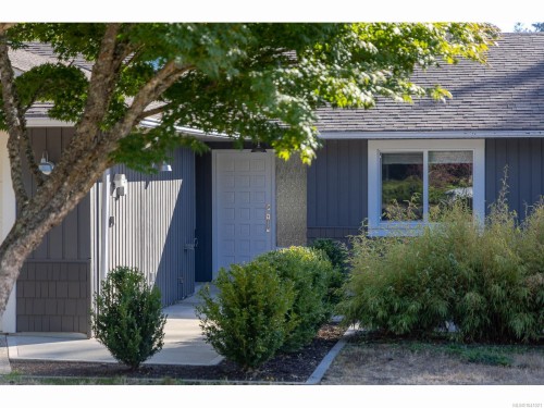 538 Tamarack Dr, Qualicum Beach, BC 