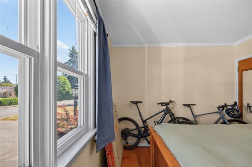 930 Wharncliffe Rd, Duncan, BC 