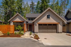 513 Hole-In-One Dr  Qualicum Beach, BC V9K 0B9