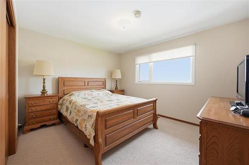 39 D'Arcy Dr, Winnipeg, MB 