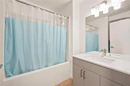 127 Traverse Ave, Winnipeg, MB 