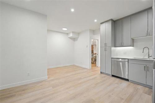 127 Traverse Ave, Winnipeg, MB 