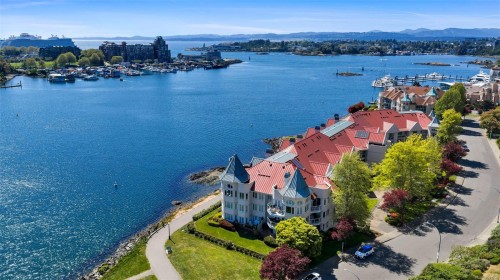 #305-55 Songhees Rd  Victoria, BC V9A 6T3