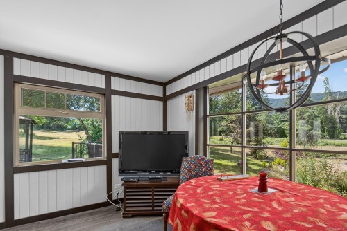 7621 Trans Canada Hwy, Duncan, BC 