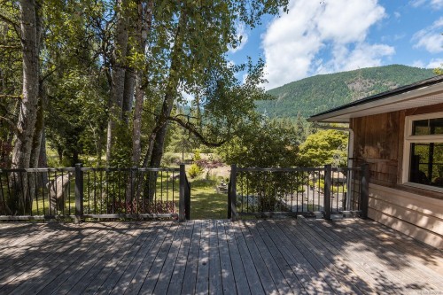 7621 Trans Canada Hwy, Duncan, BC 